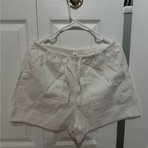 lululemon athletica Women's Cream Cargo Shorts